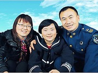 【文明家庭专题 文明家庭展播 显示图在稿件最下方】全月秋家庭