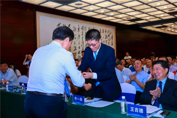 千余件耀瓷亮相    揭开中国瓷皇“柴窑”与耀州的神秘面纱