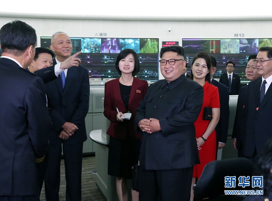 习近平会见朝鲜劳动党委员长金正恩