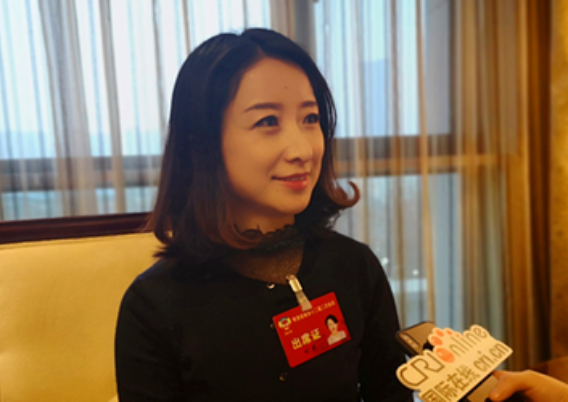 陕西省政协委员刘莉：保留中国文化根基 发展国际教育_fororder_CqgRLlxT-zqAb75nAAAAAAAAAAA570.467x299.390x250