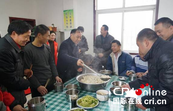 【河南在线-文字列表】（页面标题：张银良：驻马店残疾人事业的开拓者） 全国残联系统先进工作者张银良：驻马店残疾人事业的开拓者