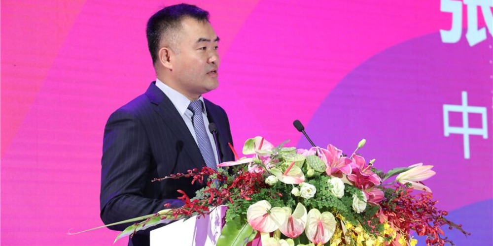 图片默认标题 图片默认标题_fororder_10张庆辉希望中国时尚产业能够通过本届中国时尚大会吸纳更多新的元素。