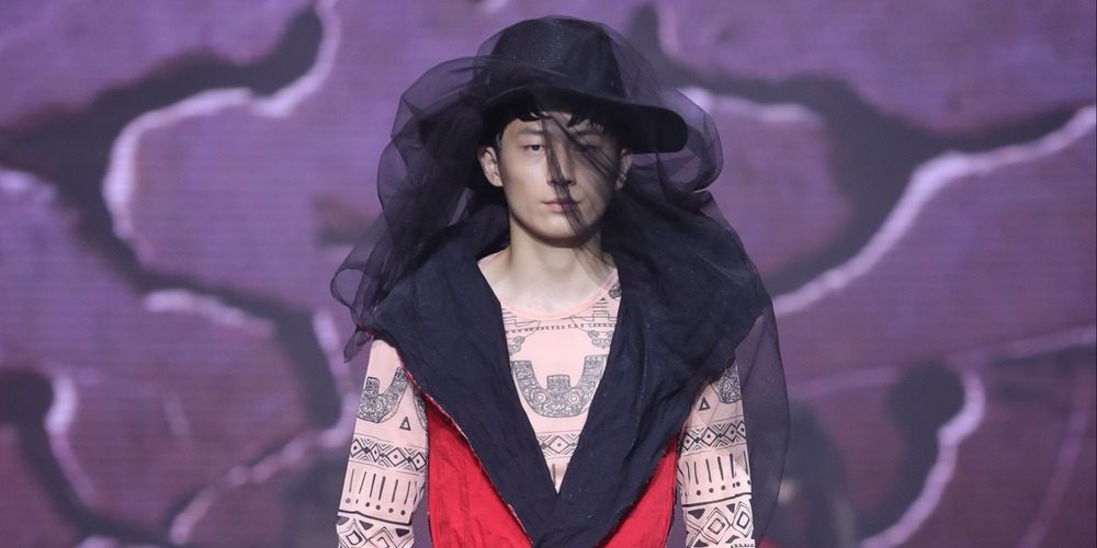 中国时尚大会——设计师计祁刚作品集(图片来源:中国服装设计师协会) 中国时尚大会——设计师计祁刚作品集(图片来源:中国服装设计师协会)_fororder_LT184107