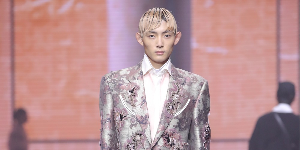 中国时尚大会——设计师王玉涛作品集(图片来源:中国服装设计师协会) 中国时尚大会——设计师王玉涛作品集(图片来源:中国服装设计师协会)_fororder_LT184564