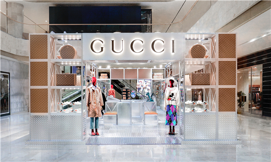 备注：客户稿件 和品牌方Gucci合作（供稿 企业列表 三吴大地南京 移动版）GUCCI PIN限时店亮相南京德基广场