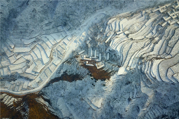 河北邢台：雪后梯田入画来