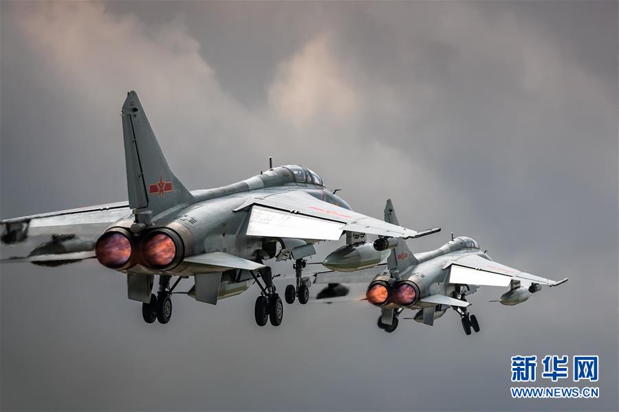 空军轰—6K等五型战机和空降兵将赴俄参加国际军事比赛
