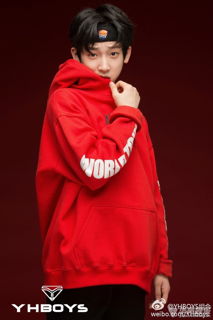 YHBOYS组合闪亮登场 最小成员才10岁