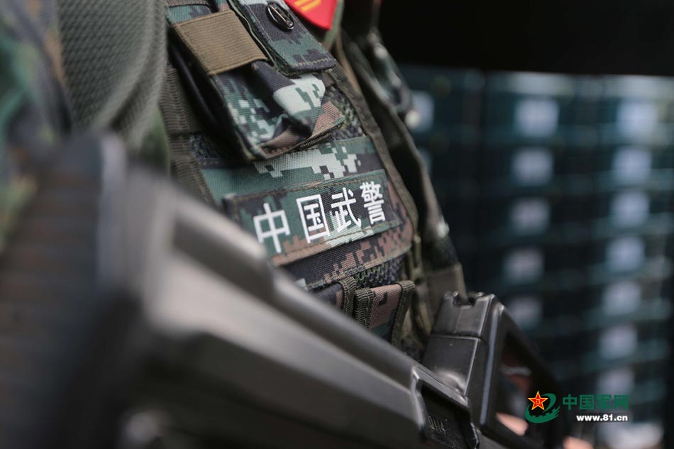 记者6天5夜实录：武警押运兵的神秘生活