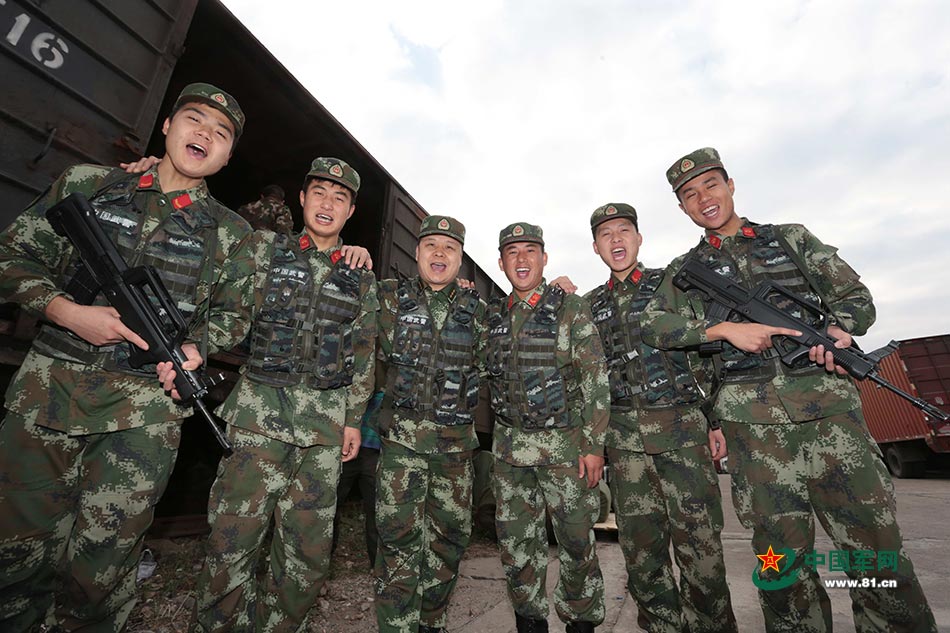 记者6天5夜实录：武警押运兵的神秘生活