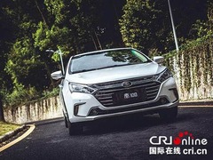 BYD 秦100/唐100上市 续航堪比纯电动