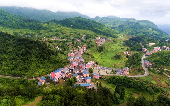 已检查【区县联动】【綦江】綦江打造山地特色旅游 推动乡村振兴战略实施【区县联动 列表】綦江打造山地特色旅游
