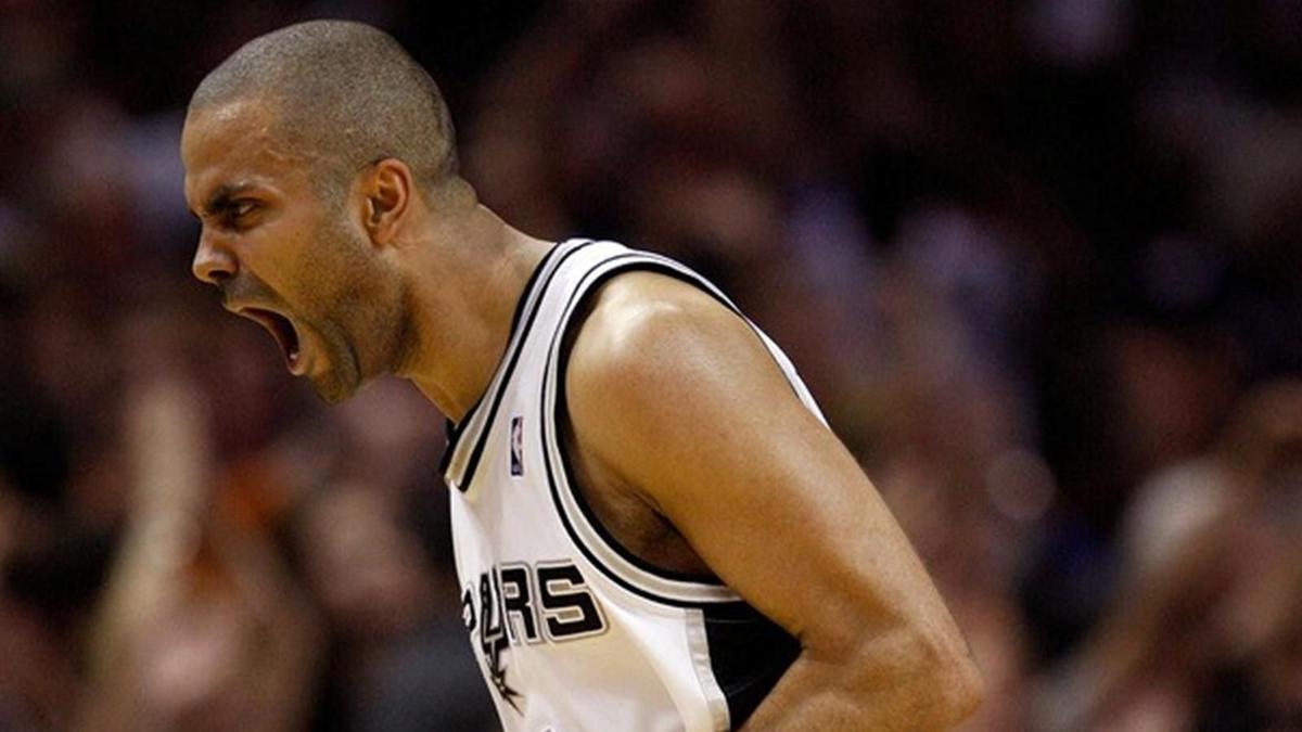 NBA失窃案：乔丹球衣被偷 科比队友丢冠军戒指