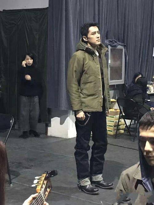 娱乐圈里这些明星经常千万入帐，但仍然省吃俭用！