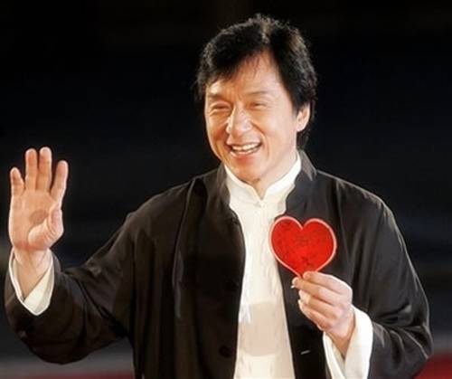 娱乐圈里这些明星经常千万入帐，但仍然省吃俭用！