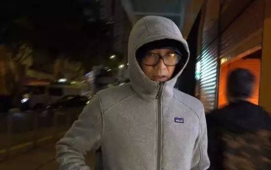 娱乐圈里这些明星经常千万入帐，但仍然省吃俭用！