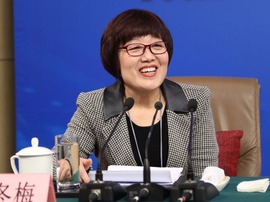 记者会主持人