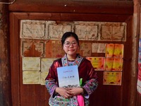看，寒门学子家那最醒目的“装修”