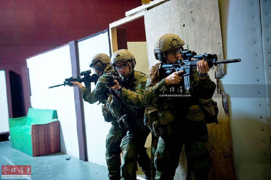 把特种兵摁在冷水里很疯狂？海豹队员：这样有益健康