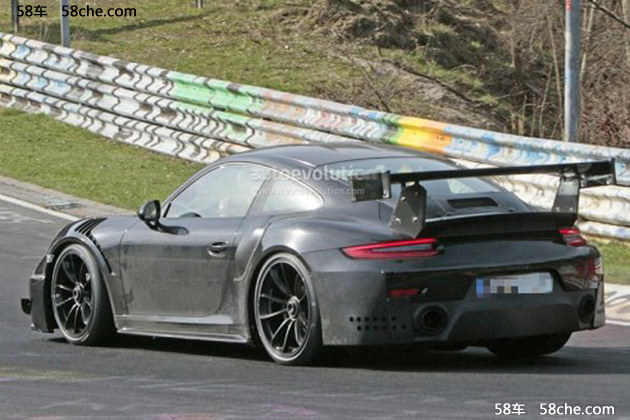 2018款保时捷911 GT2谍照 空气动力优化