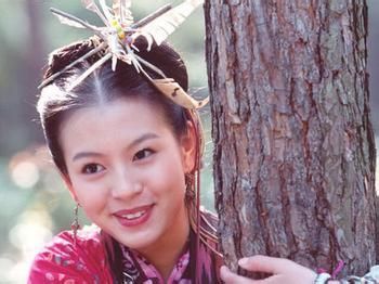 能hold住古装红衣的女星 谁最倾国倾城？