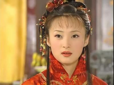 能hold住古装红衣的女星 谁最倾国倾城？
