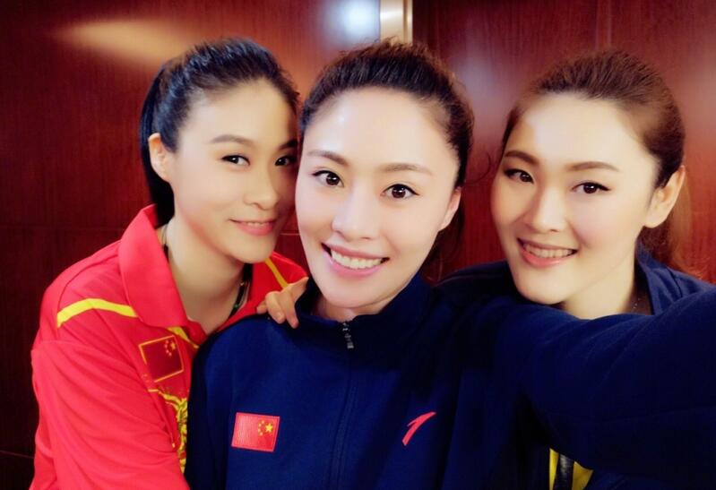 女排3位女神相聚 这颜值依旧逆天