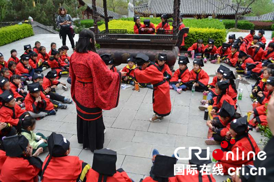 （未审核）【文化】【图文列表】【文末有图】【文末摘要】【列表标题】：元氏县封龙书院【文中标题】：石家庄市元氏县“千年书院”再现古代拜师礼仪