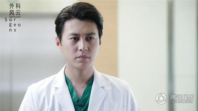 《外科风云》撩妹进阶术！靳东李佳航深陷爱情_娱乐_腾讯网