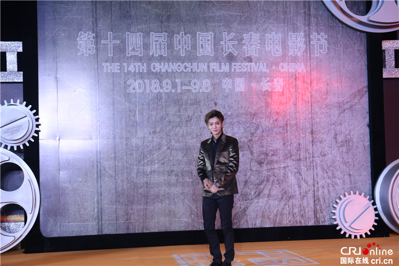 图片默认标题_fororder_鹿晗.JPG