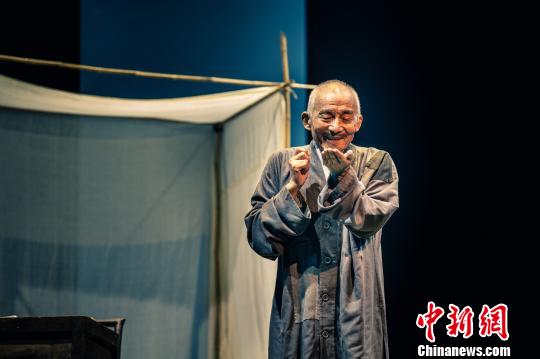 “济公”扮演者游本昌：演员就要“永无止境”