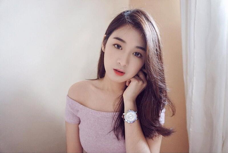 90后马来西亚女孩体型优美 纯纯样子惹人喜爱(图)