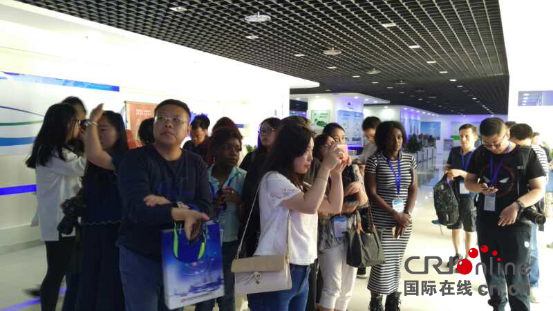 图片默认标题