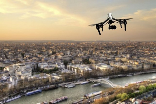 英国监狱安装“隐形圆顶” 防无人机空运违禁品