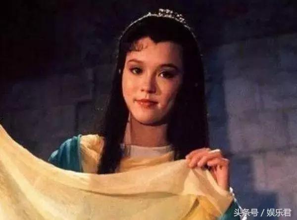 各版小龙女现状，两位姑姑嫁了过儿，李若彤至今单身