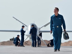 大地上的天空——空军某试验训练基地无人机飞行员李浩投身改革强军记事