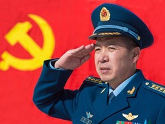 空军飞行员48岁改飞察打一体无人机：鬼知道我经历了什么