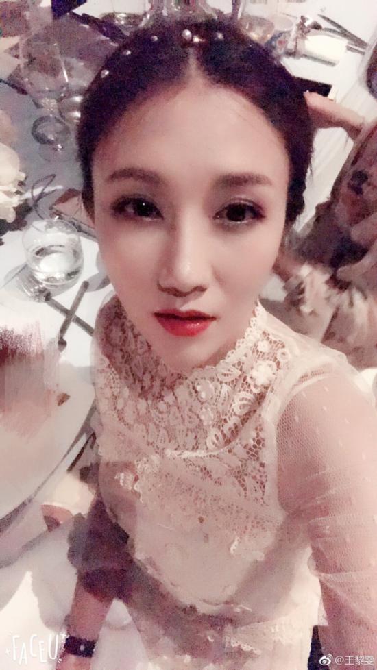 “小包总”杨烁妻子曝光 王黎雯和刘亦菲是大学同学