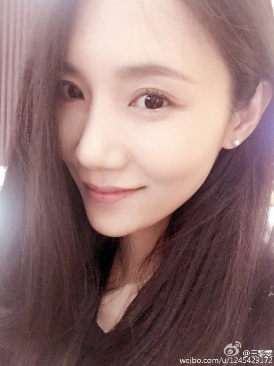 “小包总”杨烁妻子曝光 王黎雯和刘亦菲是大学同学