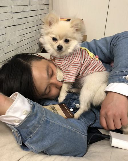 赤膊小哥单枪匹马hold住火灾现场！却被老妈“嫌弃”