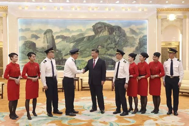 骄傲！受习近平总书记会见后，川航“英雄机组”载誉归来！