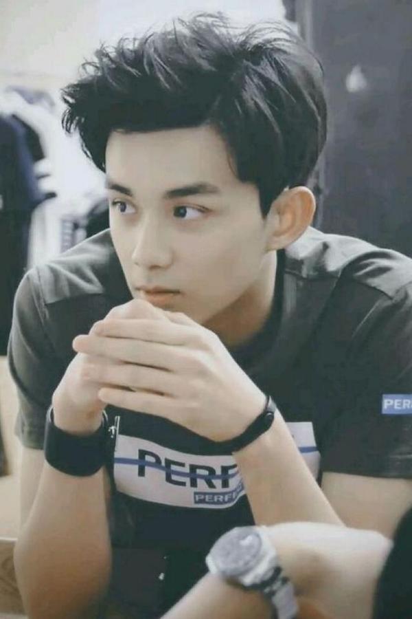 tfboys宋祖儿张一山 不到20岁就红遍全国的明星