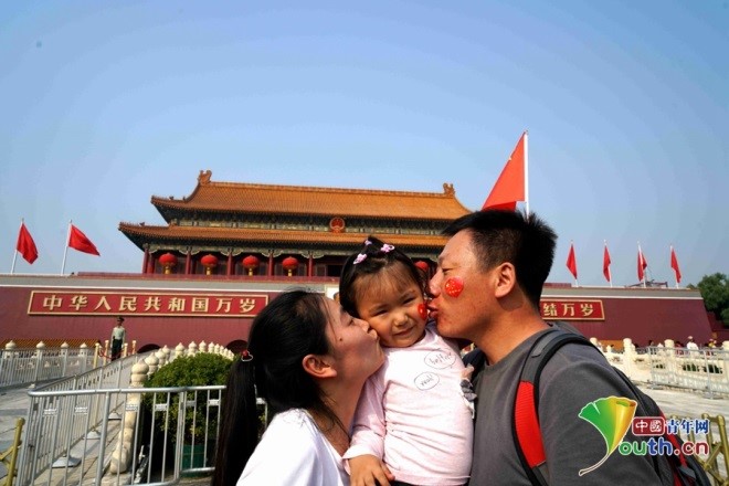 有爱有国有家！2018国庆，去天安门拍“全家福”