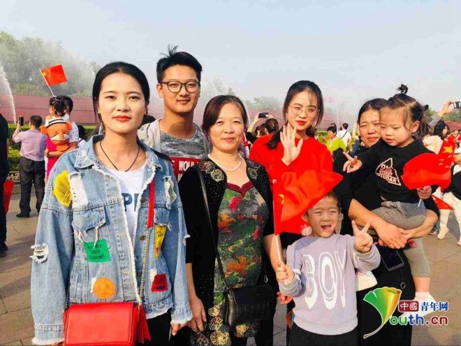 有爱有国有家！2018国庆，去天安门拍“全家福”