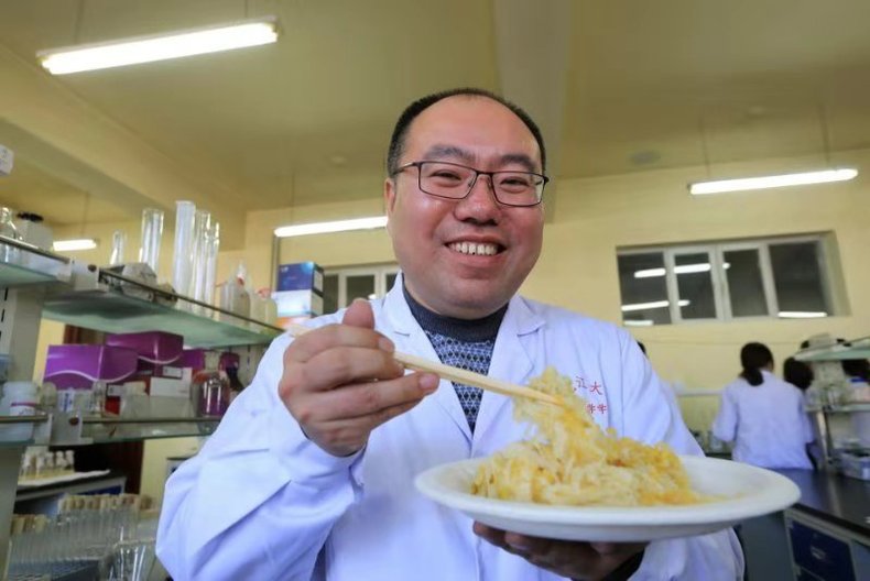 “酸菜教授”提醒：腌酸菜加西红柿鲜脆又营养