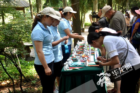 【区县联动】【江津】三年文明景区之路 江津“垃圾银行”垃圾换礼品【区县联动 列表】江津四面山设“垃圾银行”以垃圾换礼品