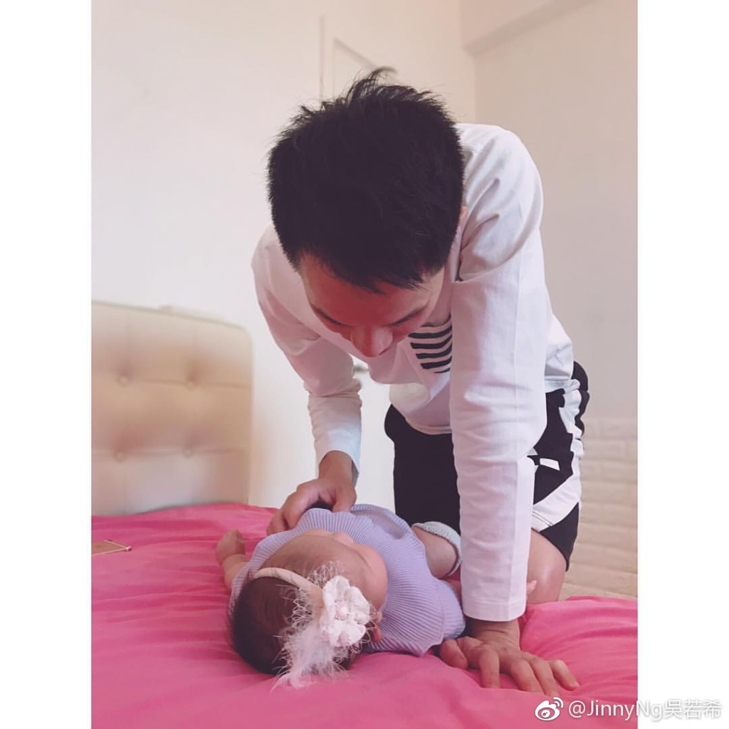 吴若希未婚生女自曝年底登记 将晋升阔太行列(图)