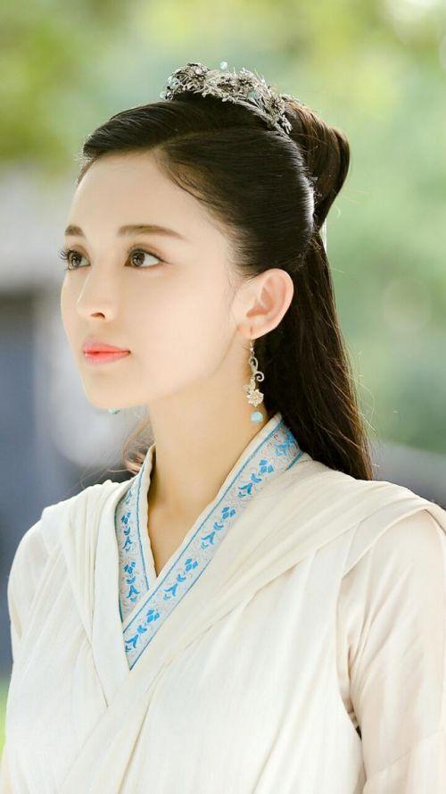 古力娜扎新电影开拍 有多大的自信将要出演美女貂蝉