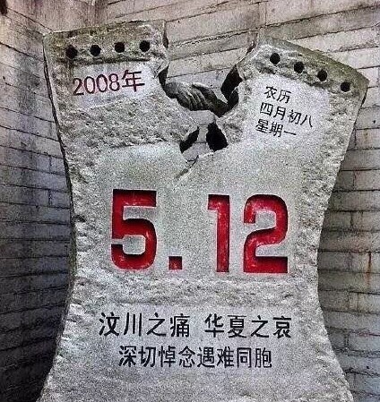 哪些展品吸引了习近平等领导同志的目光_新闻频道