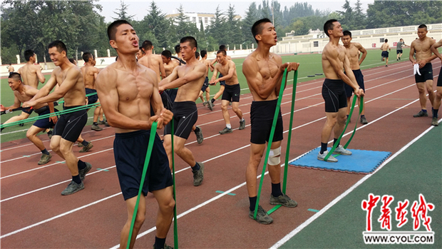 【网络媒体国防行】赤胆忠诚铸军魂！这支部队战味儿很浓